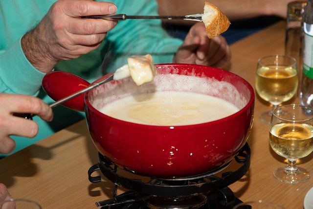 Bild von Fonduecaquelon mit Käse